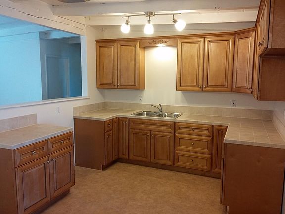 2nd image of 1041 Taos Dr