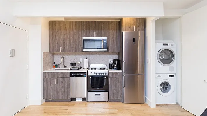 Rented by Nooklyn NYC LLC | media 27