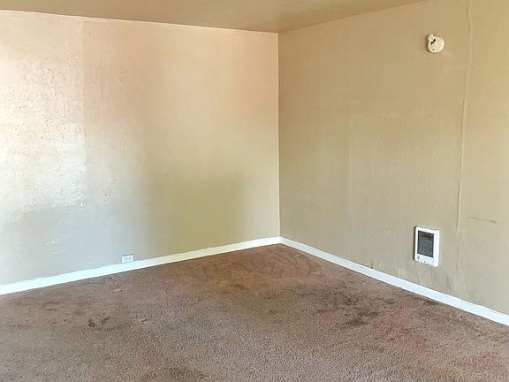 5th image of 4017 Yakima Ave Unit A