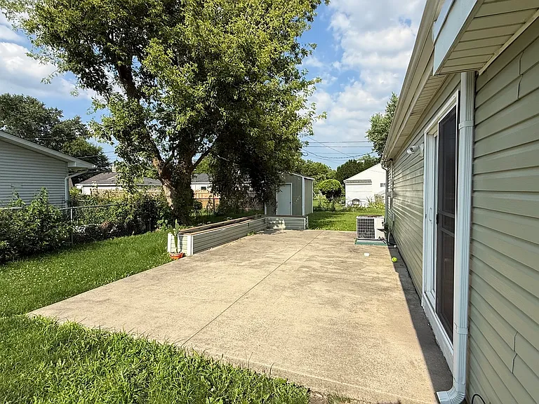406 Belmont Dr — Photo 20