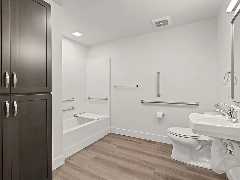 Fairways Apartments — Photo 26