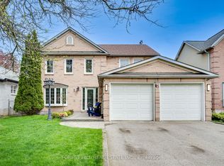 4 Milgate Pl, Aurora, ON L4G 5R2