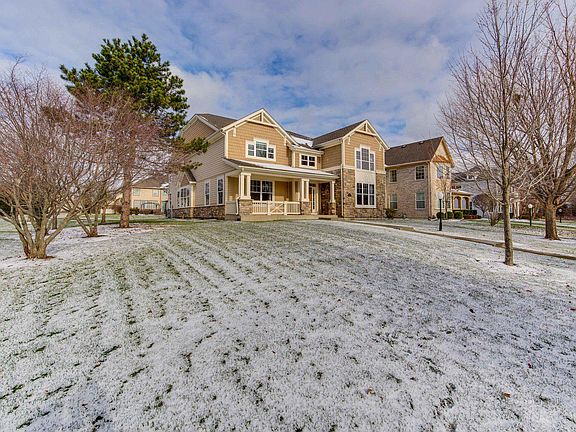 2nd image of 310 E Connors Trl