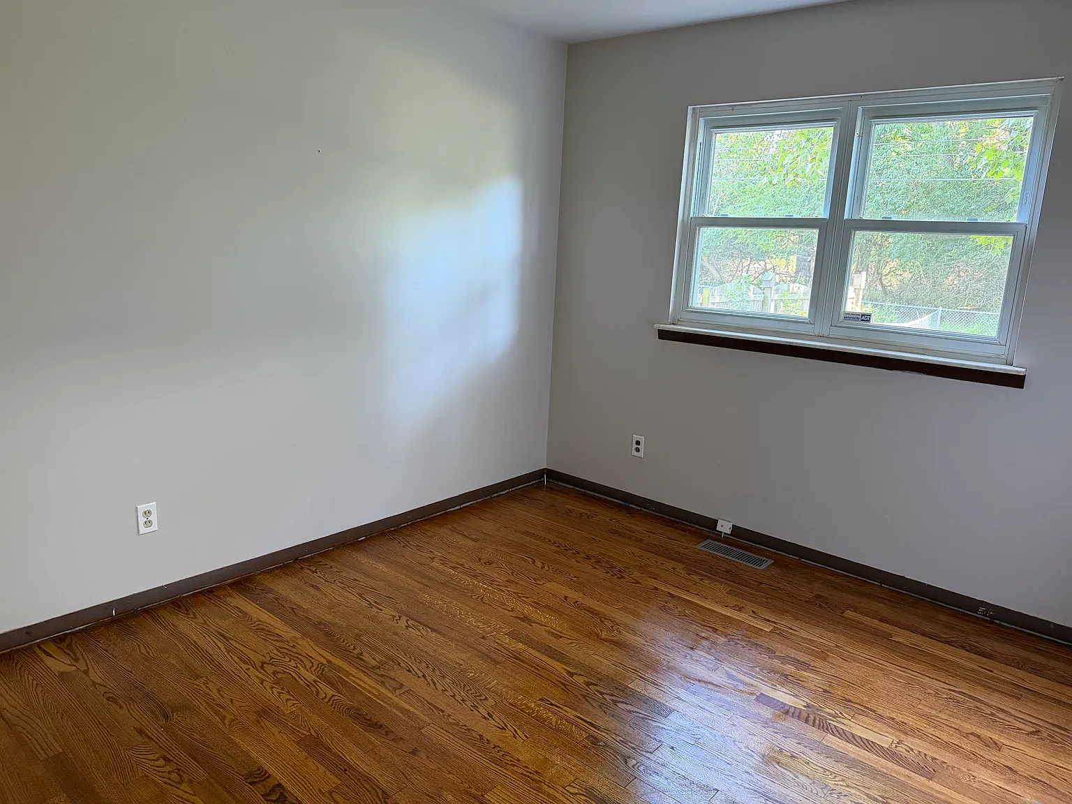 2 bed, 960 sqft, $1,750 — Photo 3