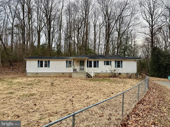 27681 Queentree Rd, Mechanicsville, MD 20659