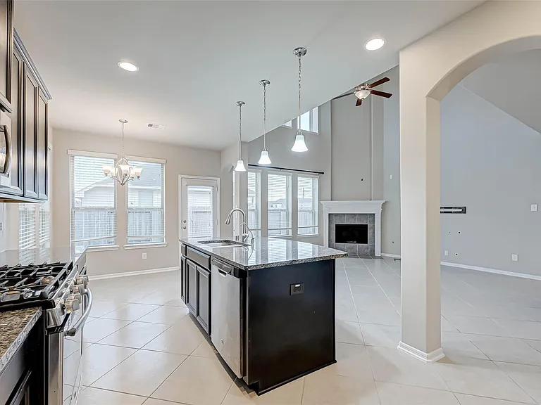 2111 Post Oak Ct — Photo 13