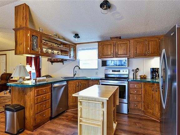 4th image of 442 Whispering Pines Dr SW
