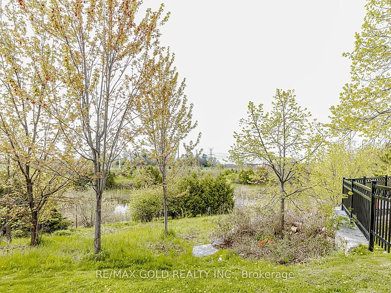 12 Cailiff St — Photo 45