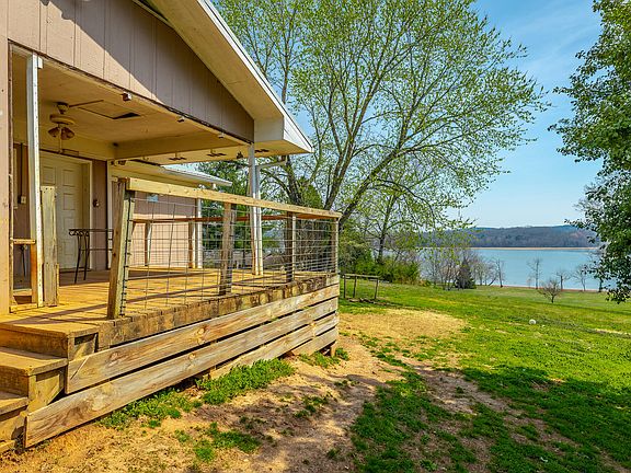 3rd image of 2863 New Lake Rd