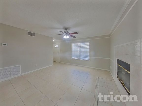 3rd image of 12739 Serenade Cir N