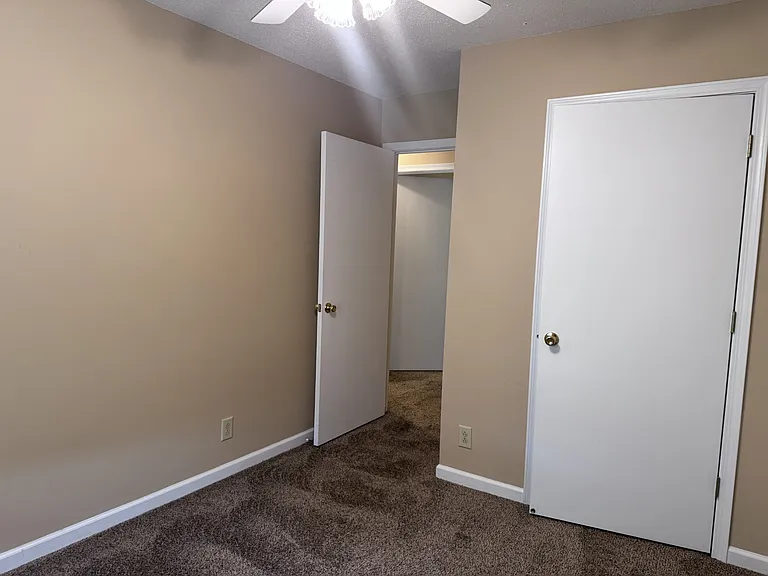 357 Erie Dr — Photo 12