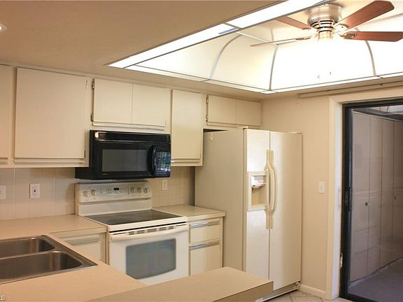 5th image of 8559 Tamara Ct #8559