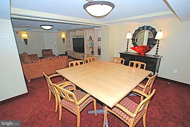 Claridge House — Photo 4