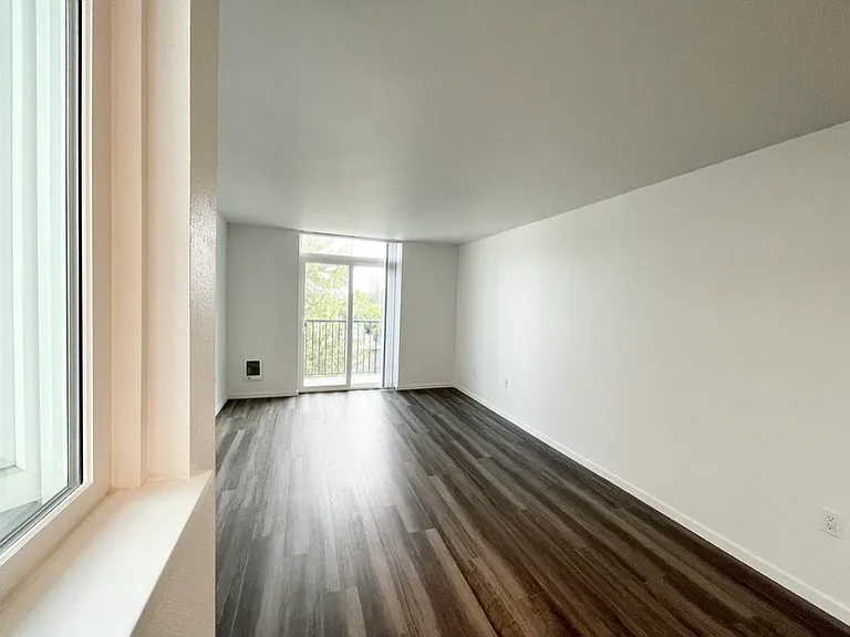 Interlake Place — Photo 20