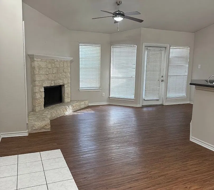 6804 N Capital Of Texas Hwy #221