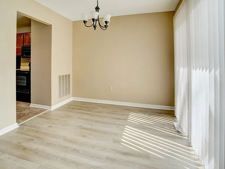 165 Pheasant Ln — Photo 26