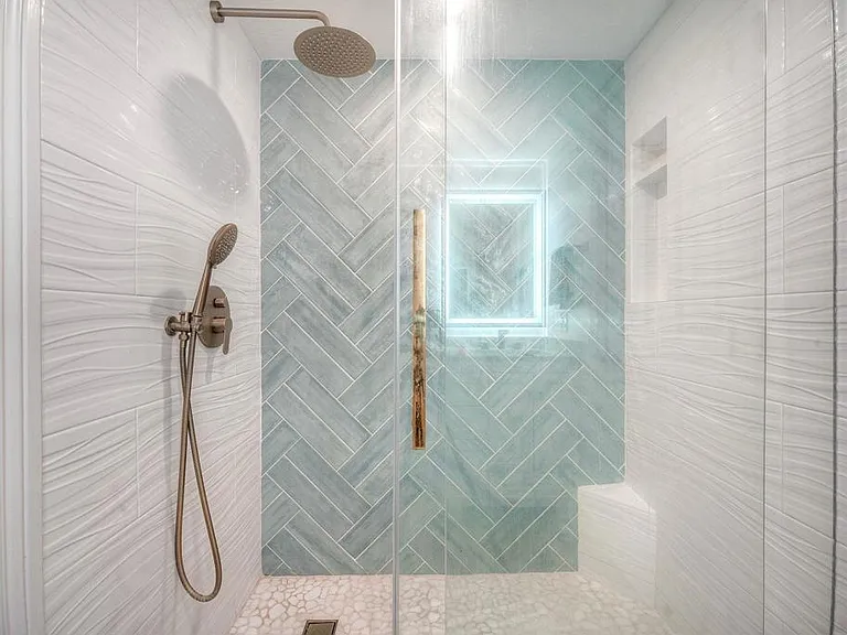 7509 Draper Ave — Photo 23