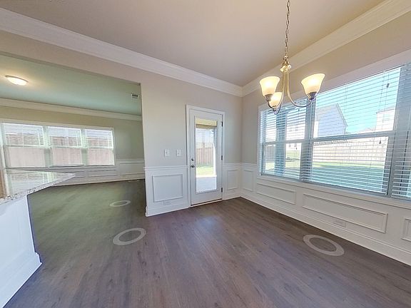 3rd image of 147 Fort Dr