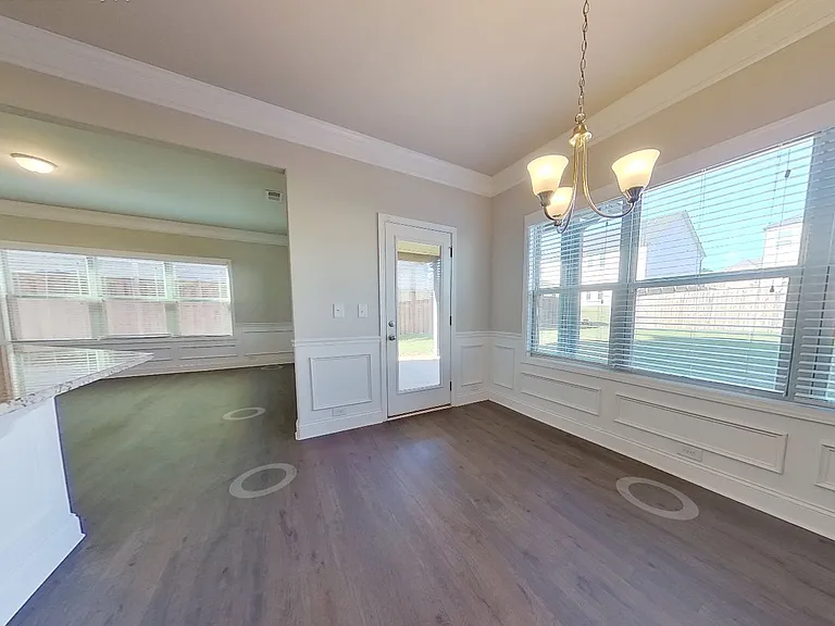 147 Fort Dr — Photo 3