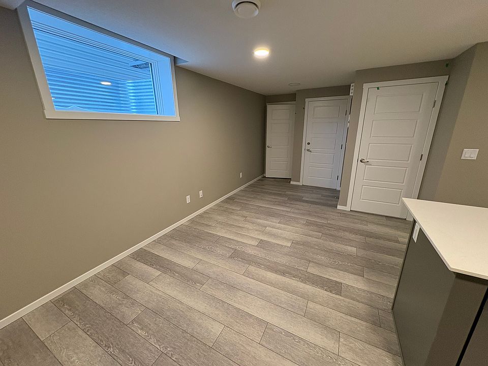 Living & Dining room, Entrance, Closet 1, Laundry