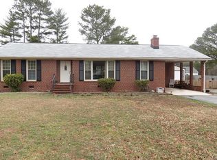 11204 Willow Ln, Disputanta, VA 23842