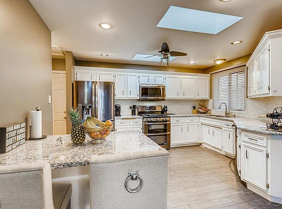5th image of 7705 Richardson Ln