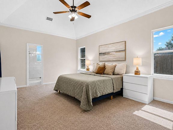 4th image of 12406 Arrondi Cir