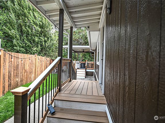 3rd image of 3633 7th Avenue SW #25