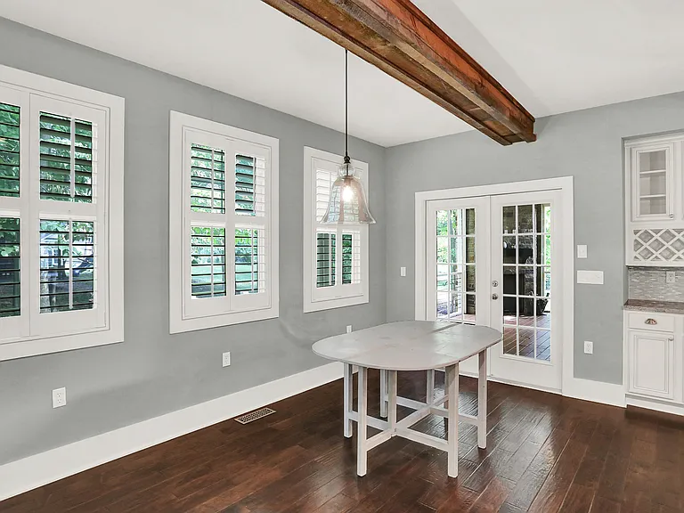 16893 Oak Manor Dr — Photo 14