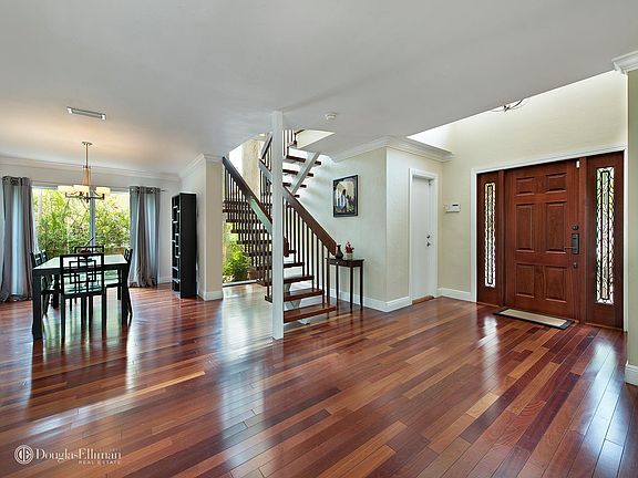 5th image of 1252 Alhambra Cir