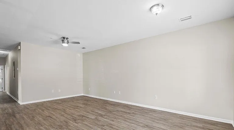 525 W Rose Ave — Photo 9