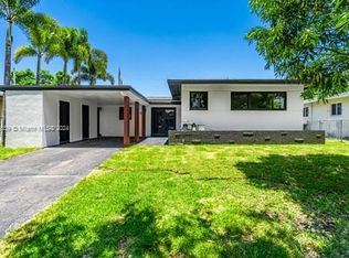 330 SW 29th Ave, Fort Lauderdale, FL 33312