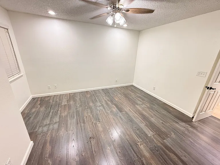 2372 Beaver Bay Ct — Photo 6