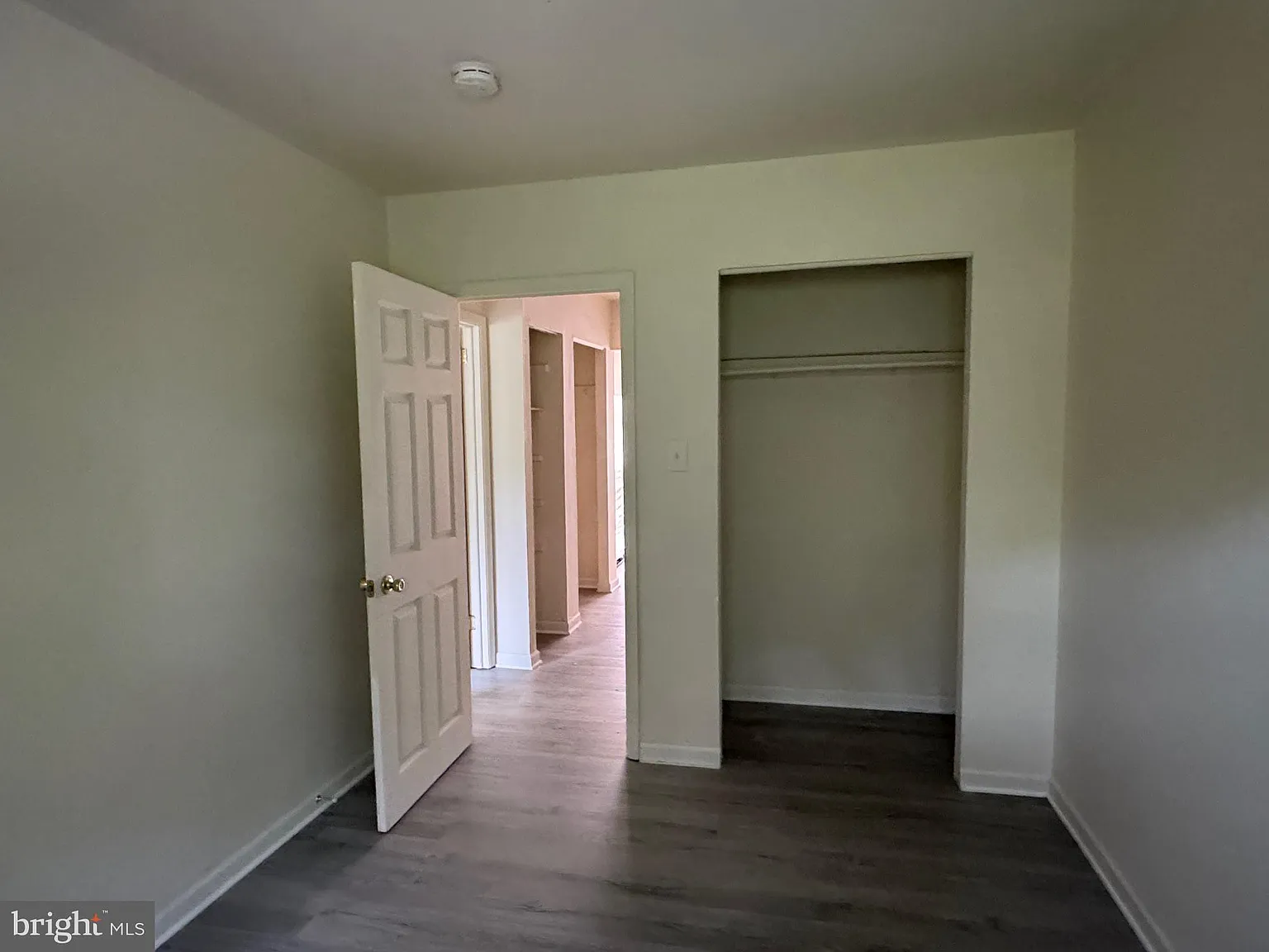 2 bed, 1.0 bath, $1,150 — Photo 4