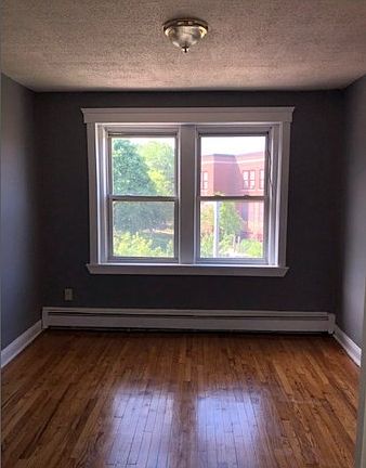 5th image of 150 Walnut Ave #3