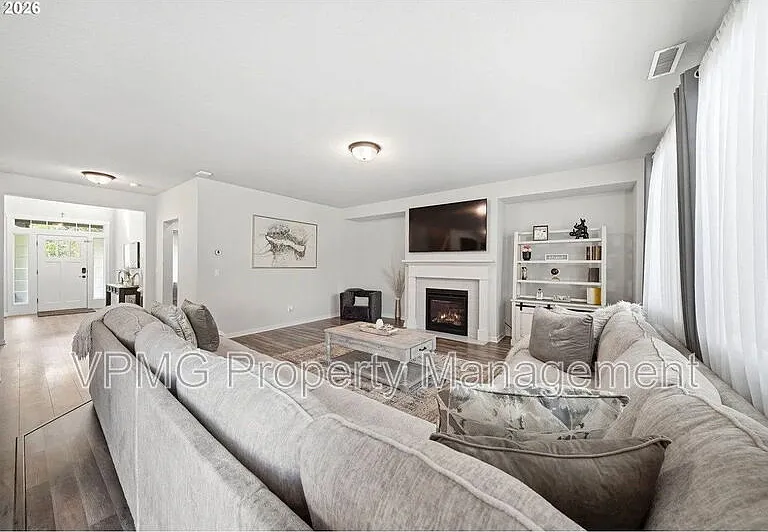 4704 NE 109th St — Photo 10
