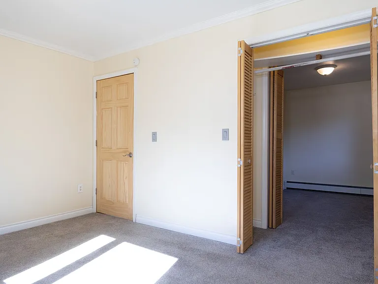 2223 Mercier St — Photo 7