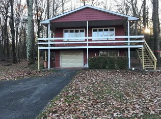 532 Hamlet Dr, Effort, PA 18330