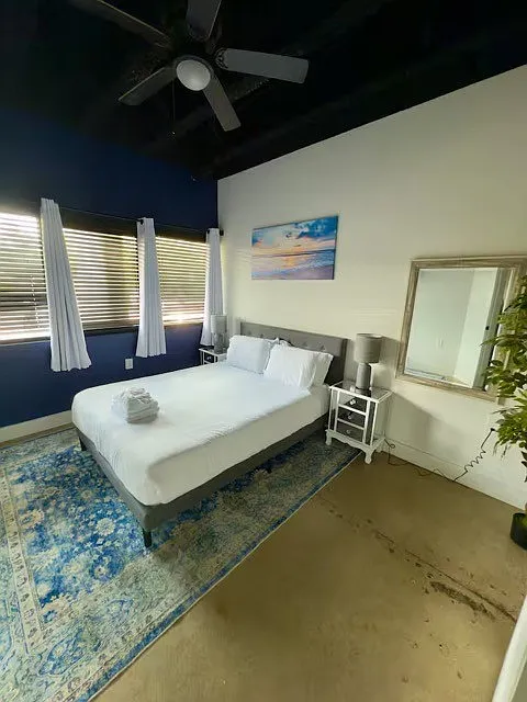 1 bed, 1.0 bath, 630 sqft, $1,950 — Photo 3