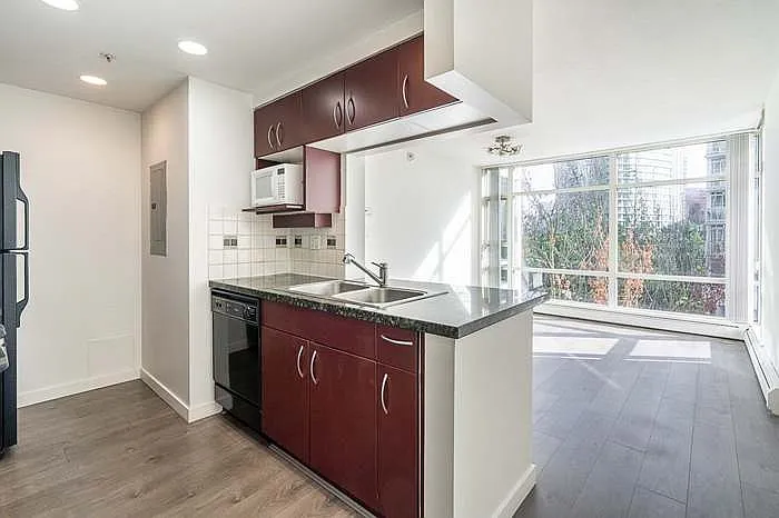 198 Aquarius Mews — Photo 3