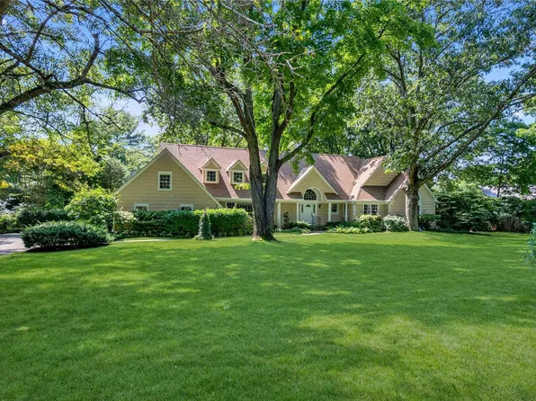18 East Road, Sands Point, NY 11050