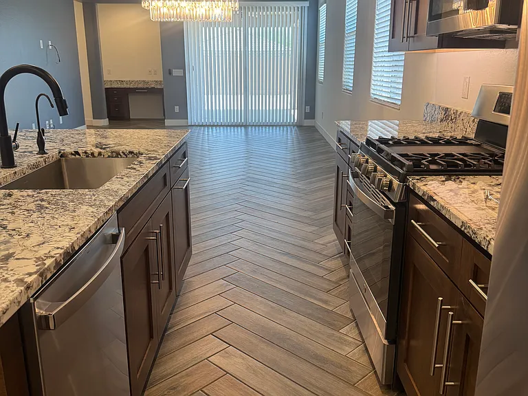 2521 S 180th Dr — Photo 11