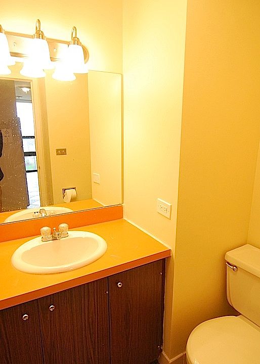 1st image of 5100 N Marine Dr APT 8B