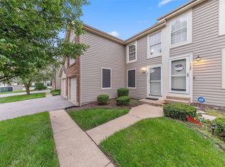 723 Sugar Glen Dr #4, Saint Peters, MO 63376