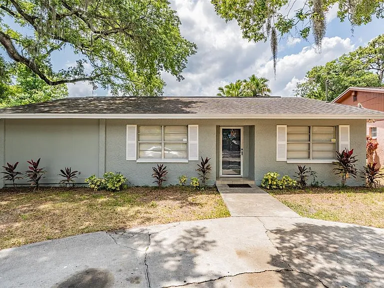 9616 N Oklawaha Ave #1/2 — Photo 44