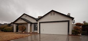 3rd image of 4715 Cattleman Ave