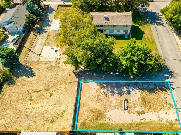 W Barron Ave, Garden City, ID 83714