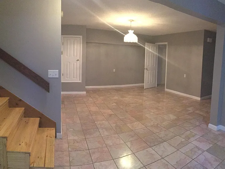 1886 Lodgepole Dr — Photo 9