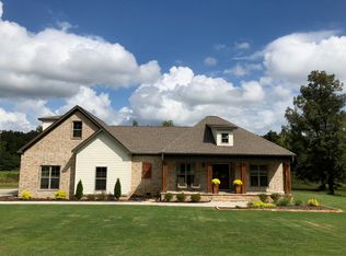 207 Lakeridge Dr, Searcy, AR 72143