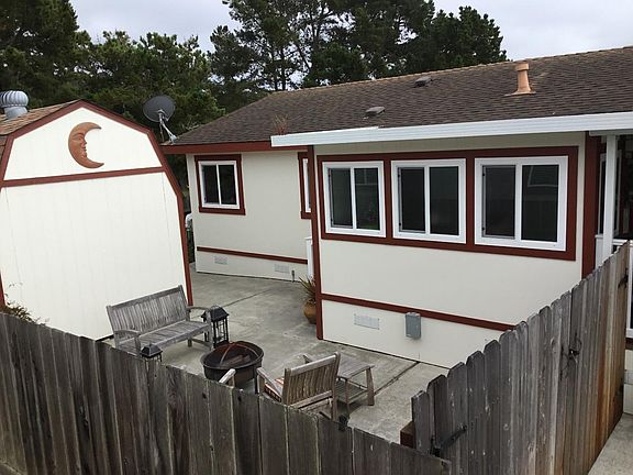3rd image of 14 Canada Cove Ave